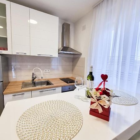 Apartment Ane 2 Tisno Εξωτερικό φωτογραφία