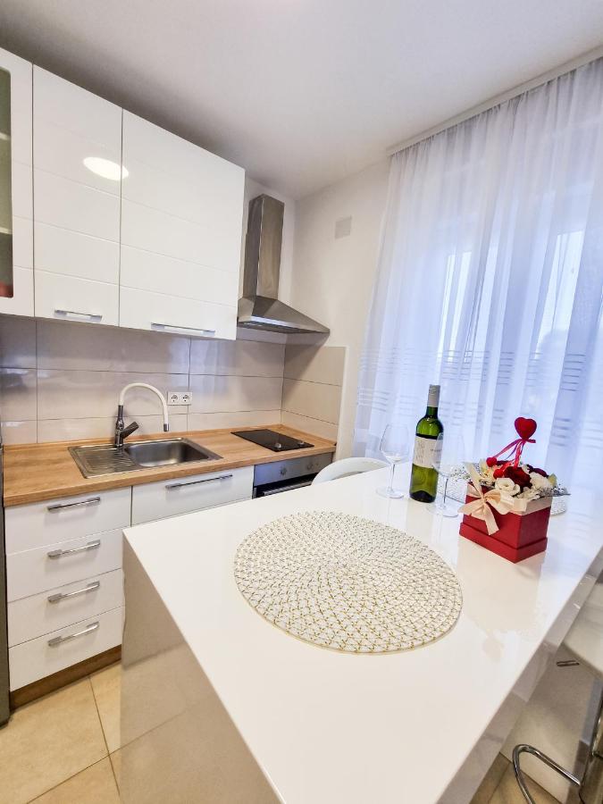 Apartment Ane 2 Tisno Εξωτερικό φωτογραφία
