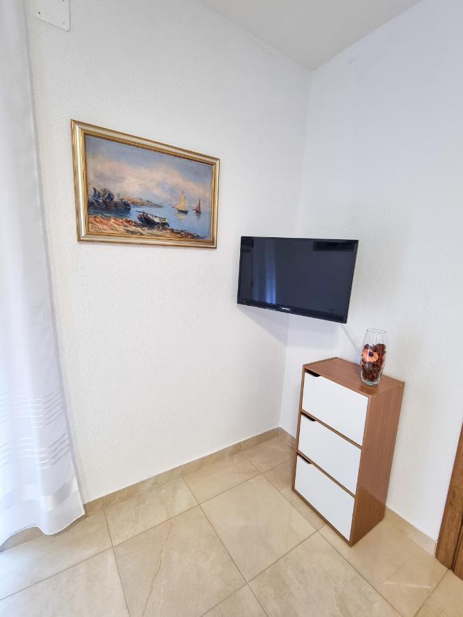 Apartment Ane 2 Tisno Εξωτερικό φωτογραφία
