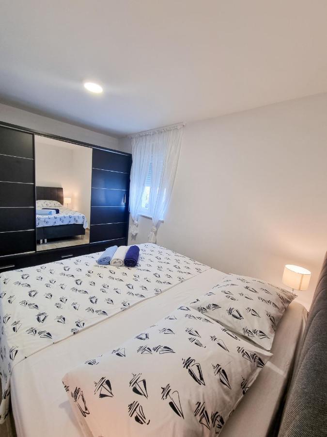 Apartment Ane 2 Tisno Εξωτερικό φωτογραφία